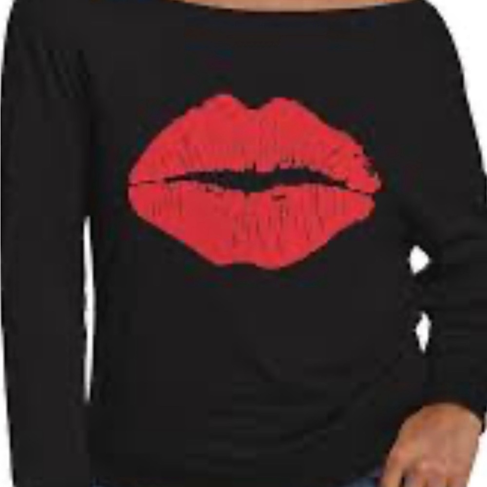 WDIRARA- pre-owned worn 1 time black with red lips printed on front 1X